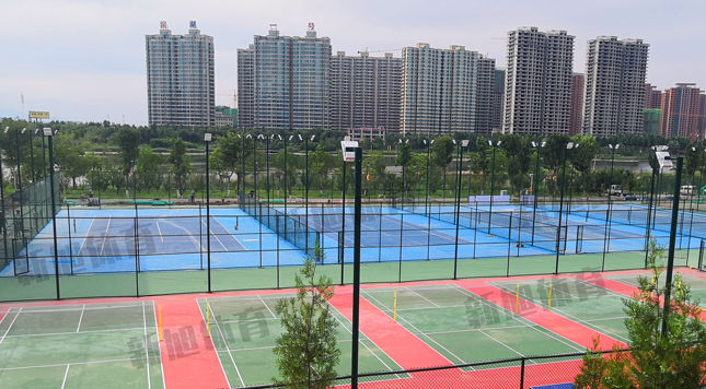 新旭體育打造公園硅pu籃球場(chǎng)